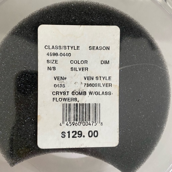 David's Bridal Crystal Comb with Glass Flowers Tiara Collection #4596 - Picture 4 of 4